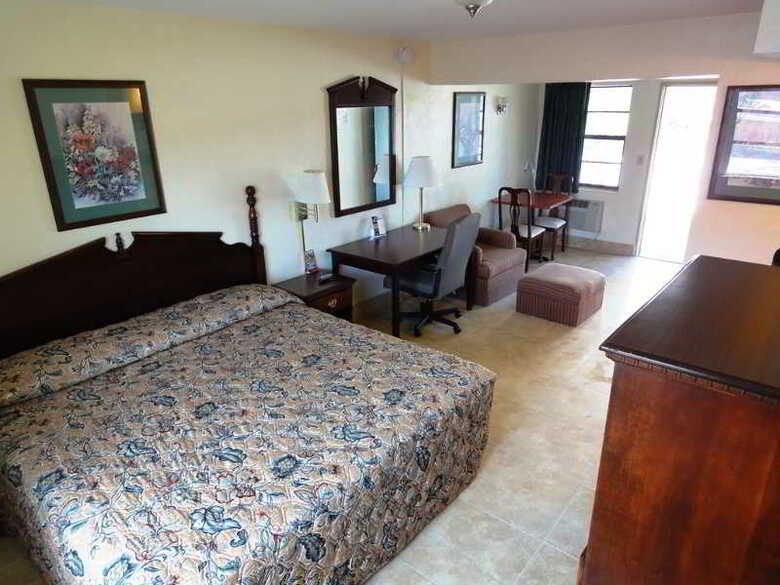 Hotel Budget Inn Ocean Resort