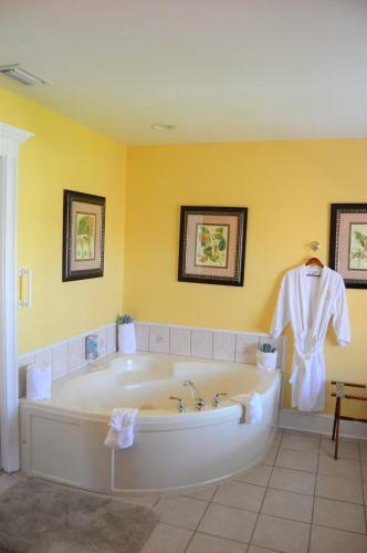 Casa De Solana Bed And Breakfast