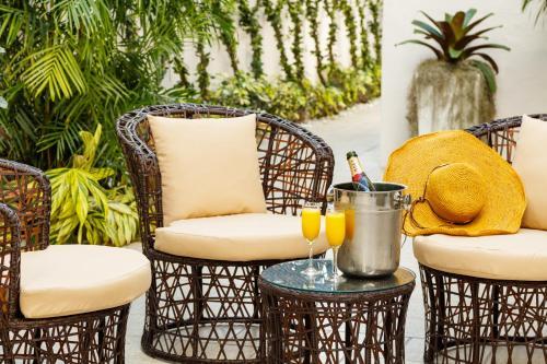 Lux Hotel Miami