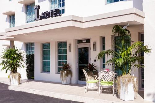 Lux Hotel Miami
