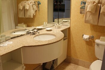 Hotel Guy Harvey Outpost - A Tradewinds Beach Resort