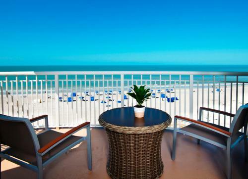 Hotel Beach House Suites