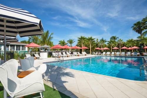 Motel Howard Johnson - St. Pete Beach