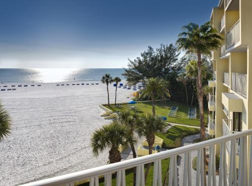 Hotel Alden Suites - A Beachfront Resort