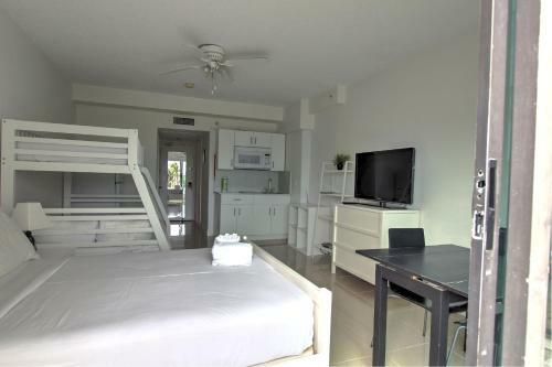 Aparthotel Private Studios At The Casablanca