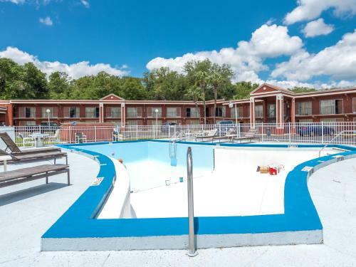 Motel Rodeway Inn - Silver Springs