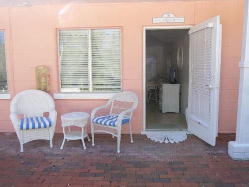 Hotel Siesta Key Bungalows