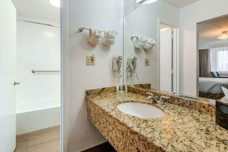 Hotel Clarion Inn Tampa - Brandon