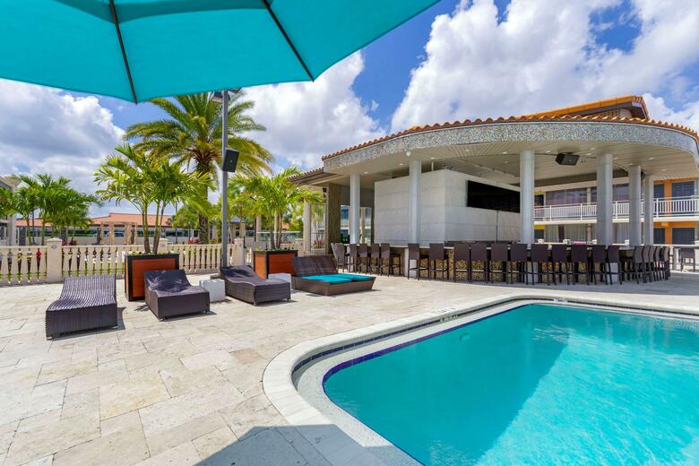 Hotel Clarion Inn Tampa - Brandon