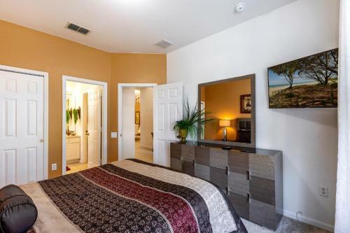Olivia's Dream Villa In Windsor Hills