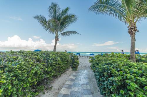 Marenas Beach Resort Apartments