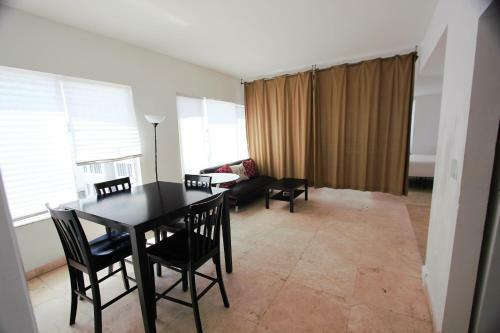 918 Ocean Drive Apartments