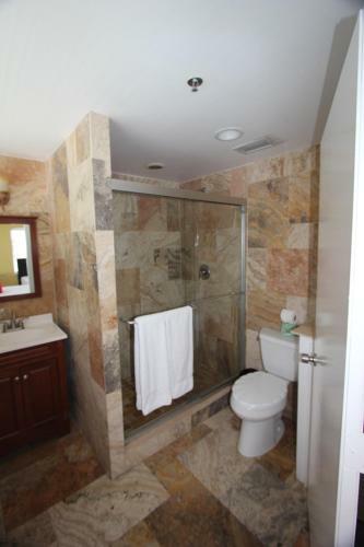 918 Ocean Drive Apartments