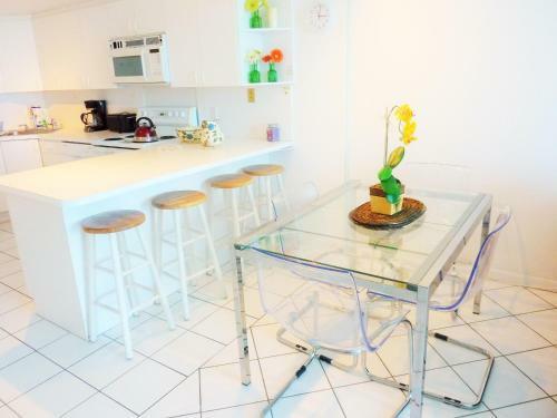 Soleil Apartments