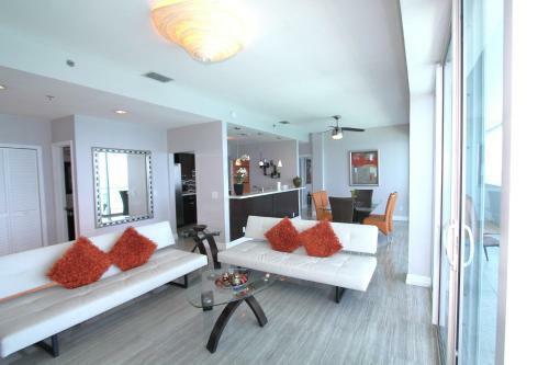 Soleil Apartments