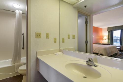 Hotel Motel 6 Dublin