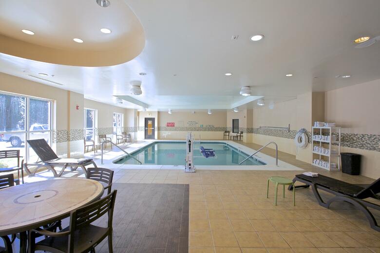 Holiday Inn Express Hotel & Suites Duluth - Mall Area