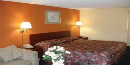 Hotel Knights Inn - Tucker