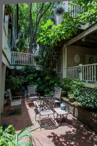 Bed & Breakfast Catherine Ward House Inn