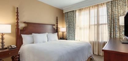 Hotel Embassy Suites Savannah Historic District