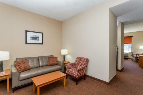 Hotel Baymont Inn & Suites Savannah