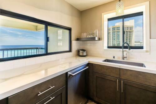 Aparthotel Aston Waikiki Beach Tower