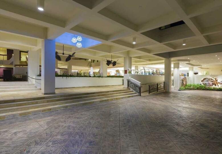Hotel Waikiki Beach Marriott Resort & Spa