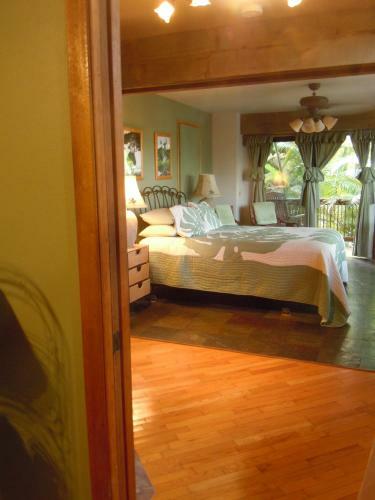 Maui What A Wonderful World Bed & Breakfast