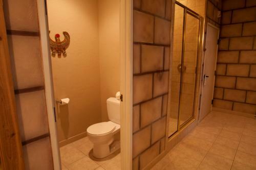 Hotel Destinations Inn Theme Rooms