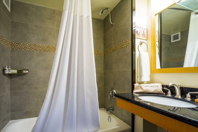 Vive Hotel Waikiki