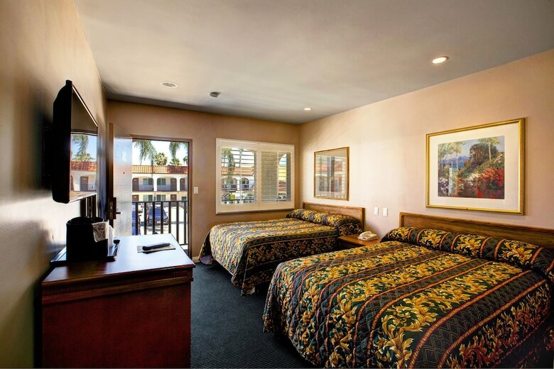 Hotel Dunes Inn Sunset