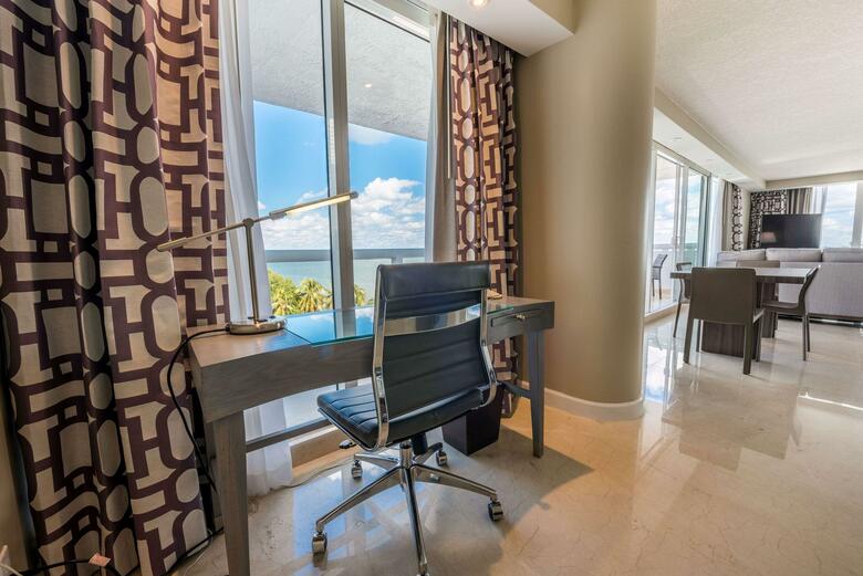 Doubletree Grand Hotel Biscayne Bay