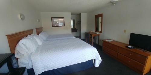 Thunderbird Motel