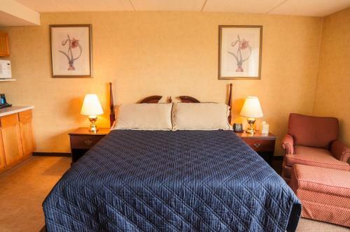 Posada Rodeway Inn - North Aurora