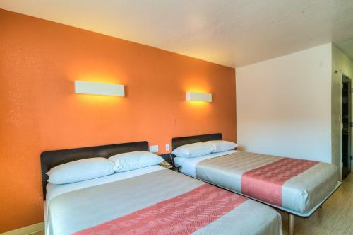 Motel 6 Chicago North Central - Arlington Heights