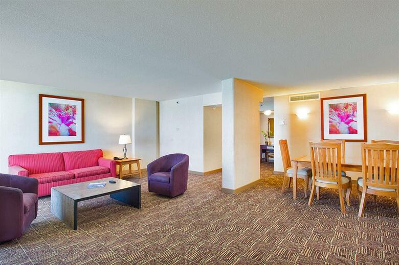Aston Waikiki Beach Hotel