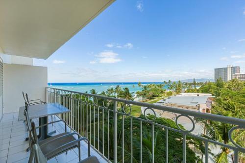 Aparthotel Castle Waikiki Shore Beachfront Condominiums