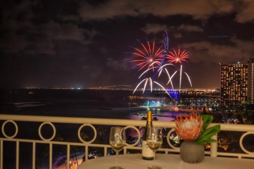 Aparthotel Castle Waikiki Shore Beachfront Condominiums