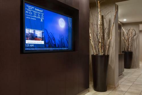 Hotel Courtyard By Marriott Champaign