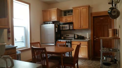 Convention Center Area Apartment