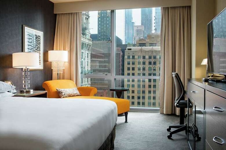 Thewit Chicago, A Doubletree By Hilton Hotel