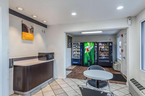 Motel 6 Mount Vernon