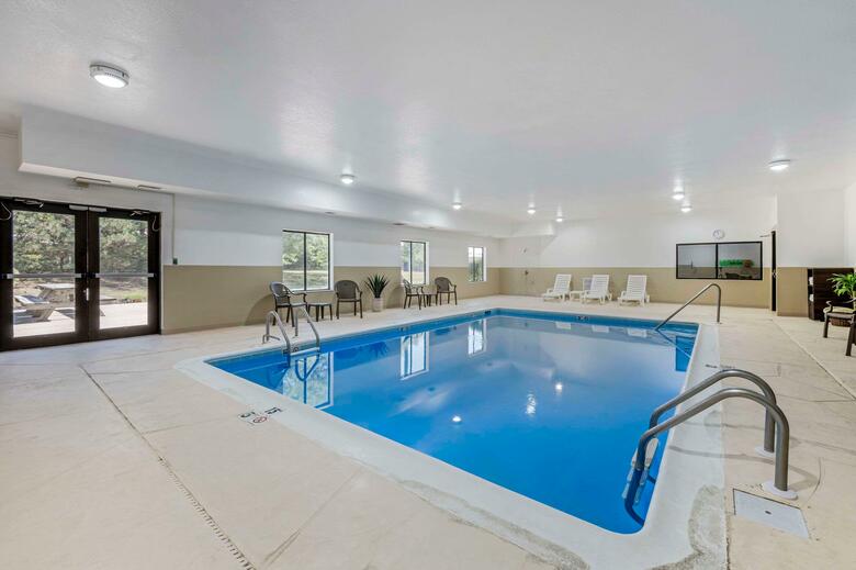 Hotel Comfort Suites Brownsburg