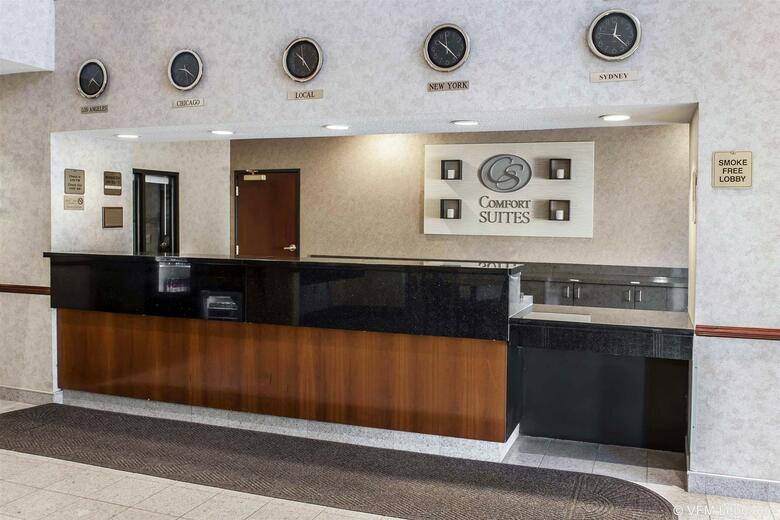 Hotel Comfort Suites Brownsburg
