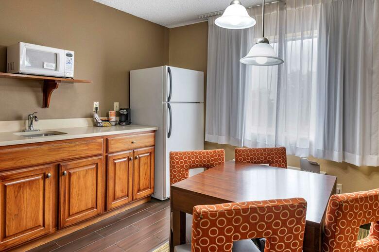 Hotel Comfort Suites North Elkhart