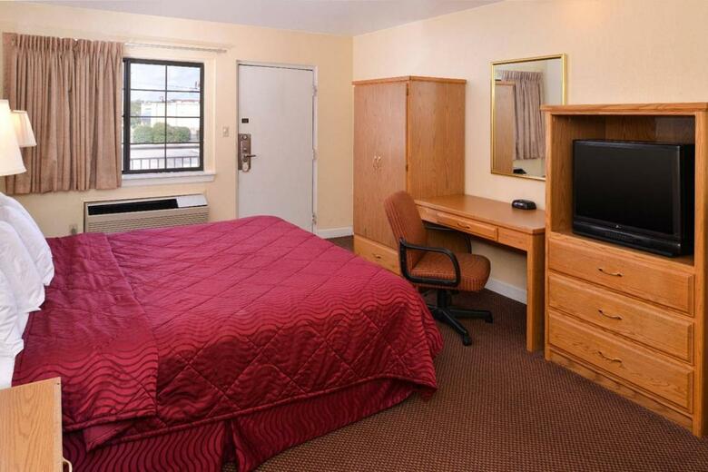 Hotel America's Best Value Inn - Fort Wayne