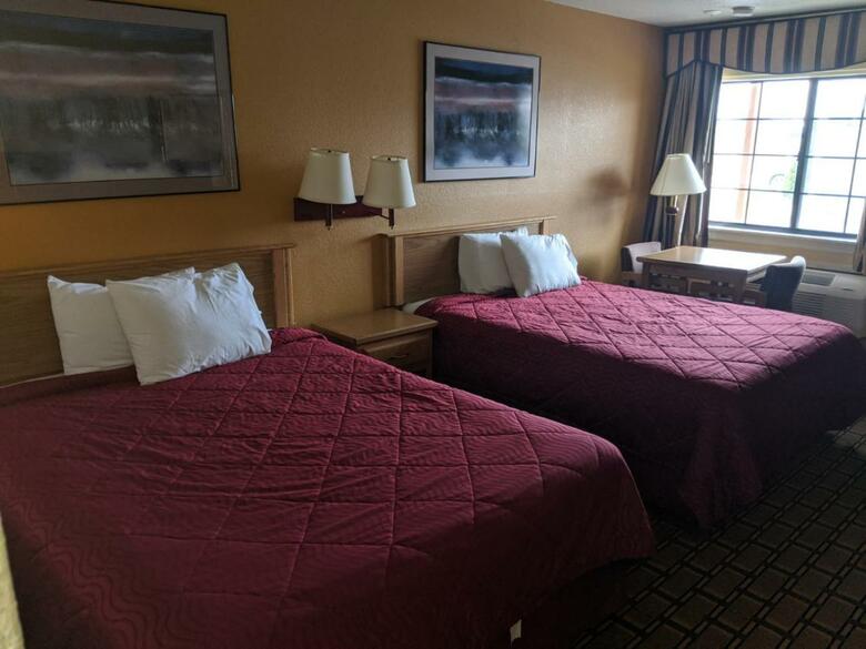 Hotel America's Best Value Inn - Fort Wayne