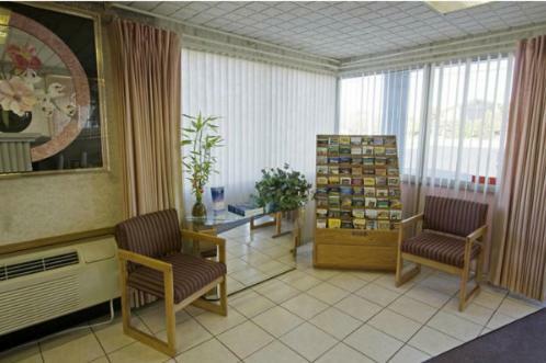 Hotel America's Best Value Inn - Fort Wayne