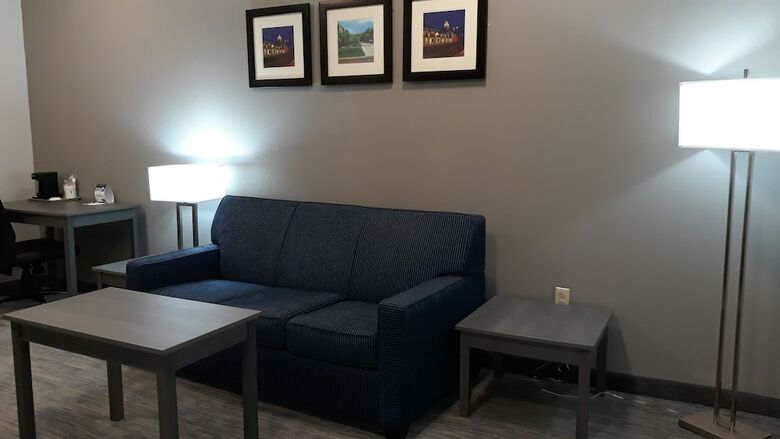 Hotel Baymont Inn And Suites Lafayette