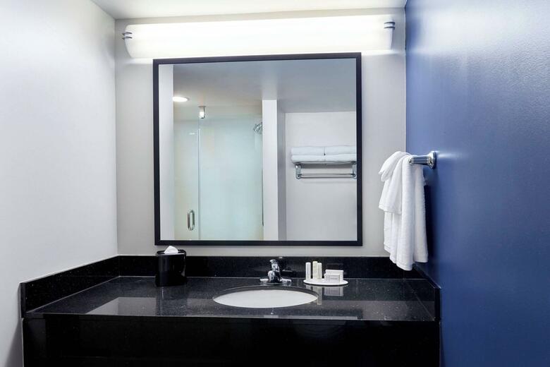 Hotel Fairfield Inn Suites Indianapolis Downtown